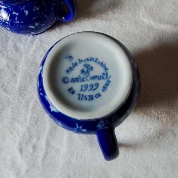 Blue Floral sugar and creamer Set April Cornell 1999 - Picture 2 of 6